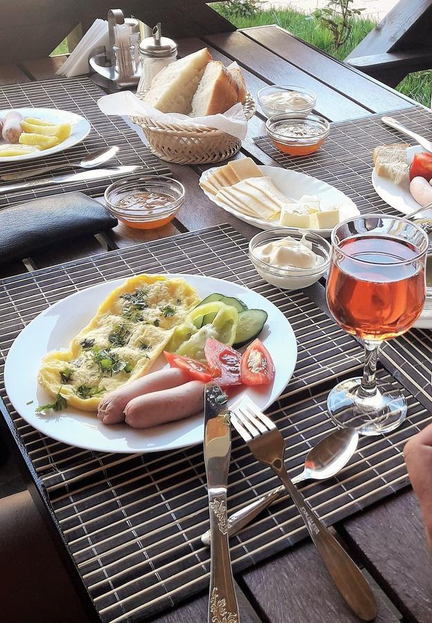 סוקהום Hotel Acra מראה חיצוני תמונה