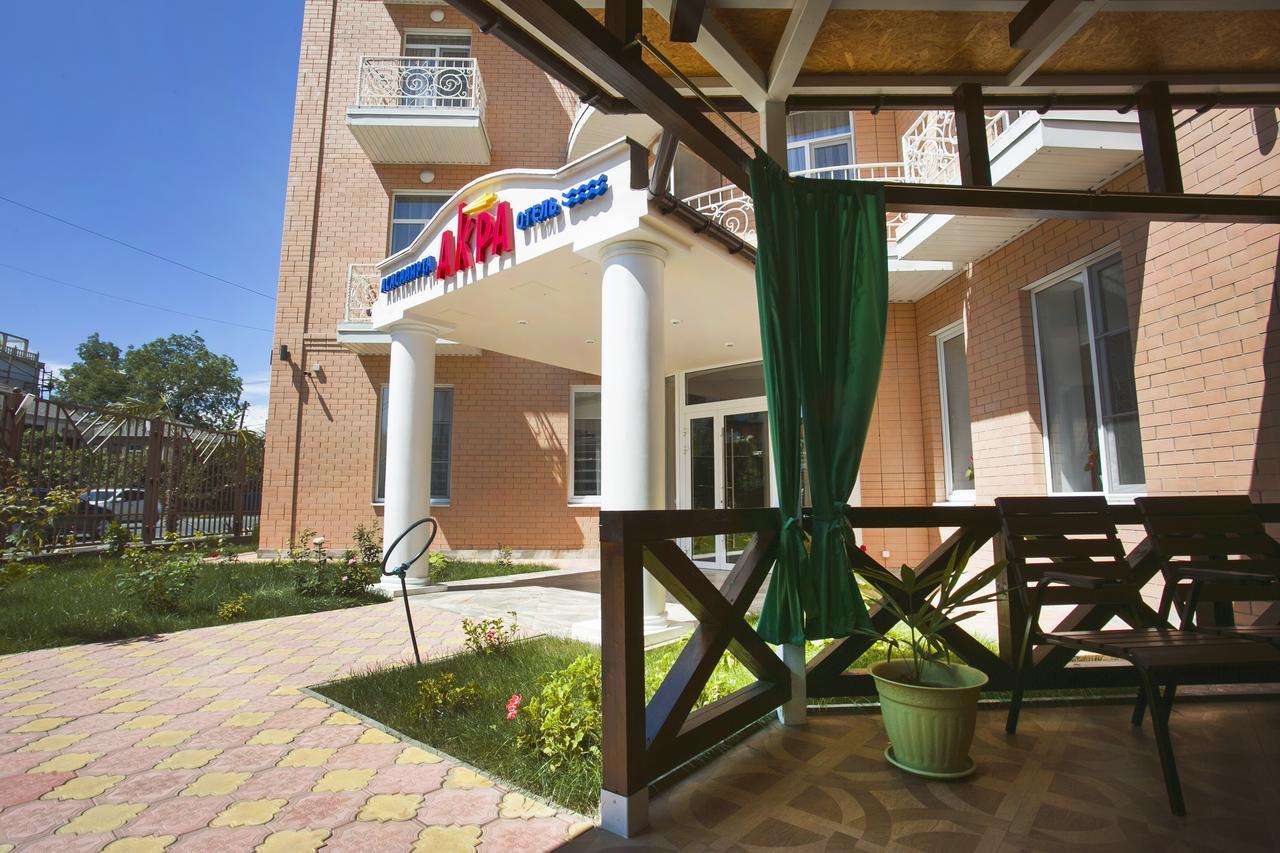 סוקהום Hotel Acra מראה חיצוני תמונה