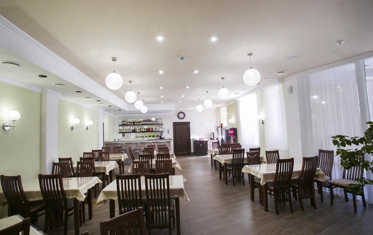סוקהום Hotel Acra מראה חיצוני תמונה