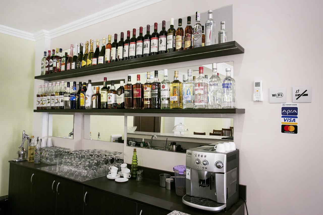 סוקהום Hotel Acra מראה חיצוני תמונה